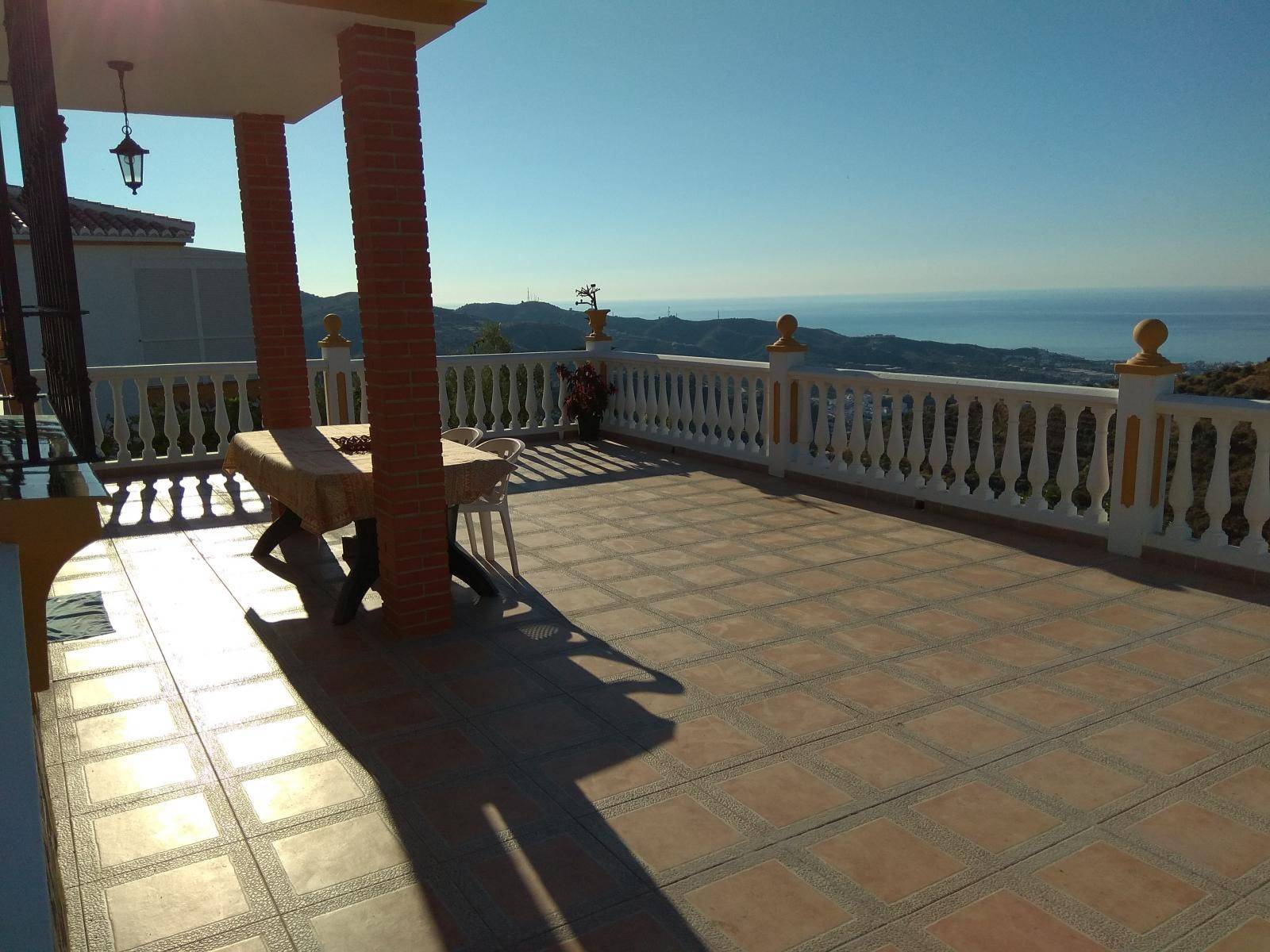 Chalet met appartement in Torrox