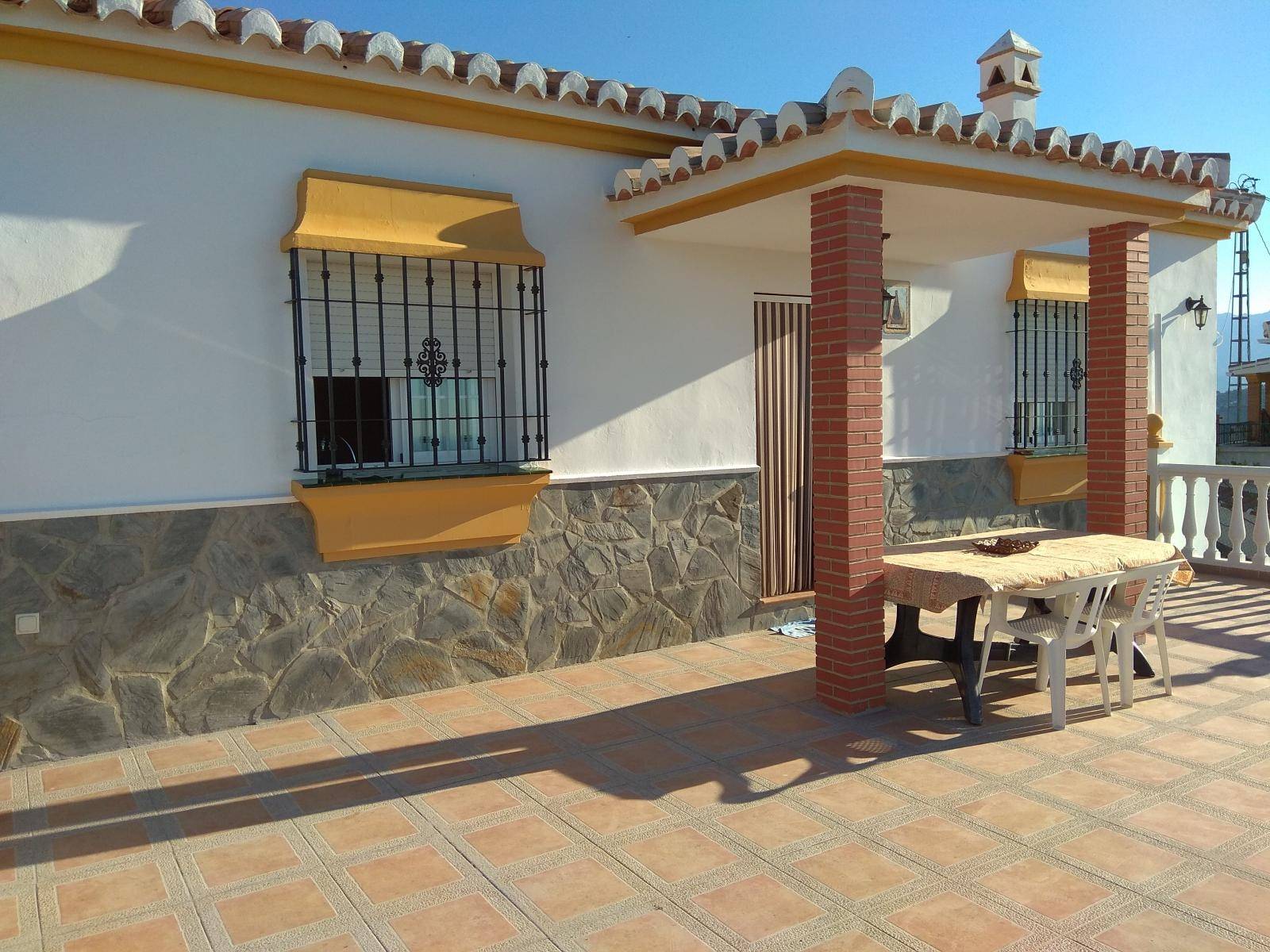 Chalet met appartement in Torrox