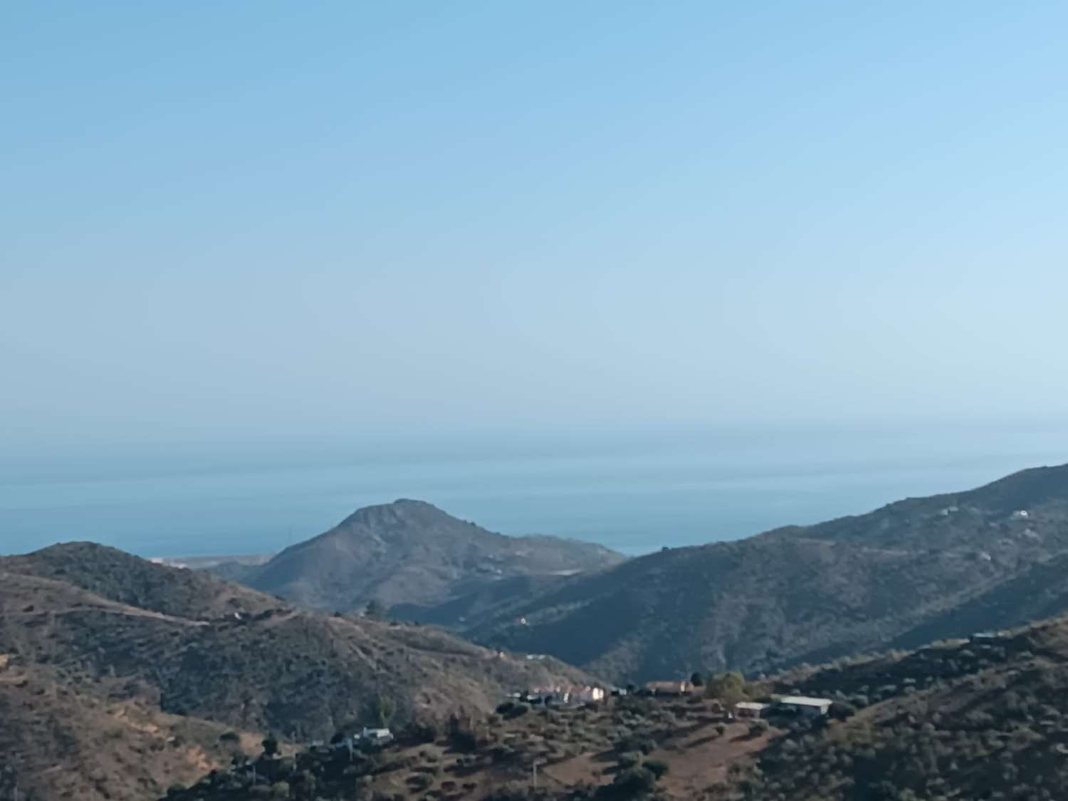 Terreno in totale con vista sul mare