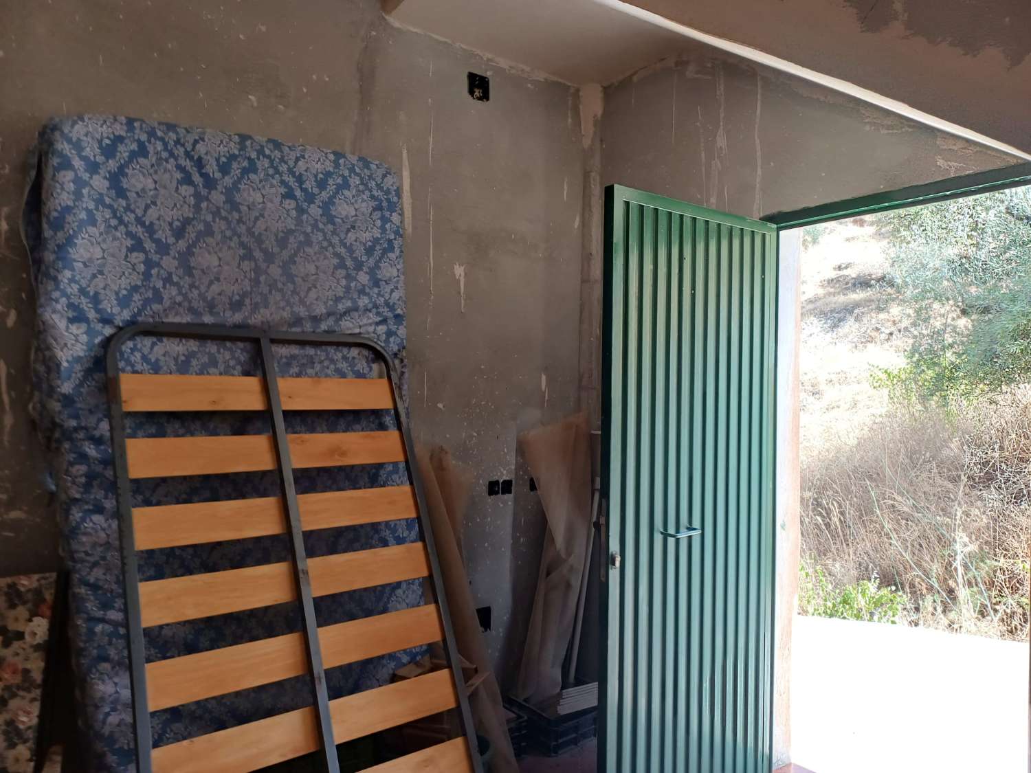 venkovský dům k rekonstrukci v almacharu