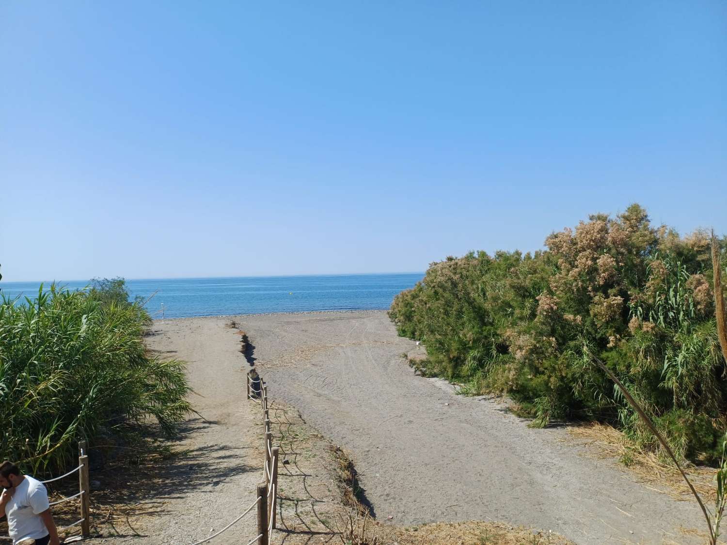 Parcela en el morche con agua