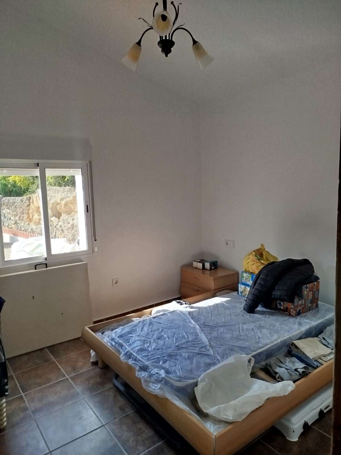 parcela con casa en velez malaga