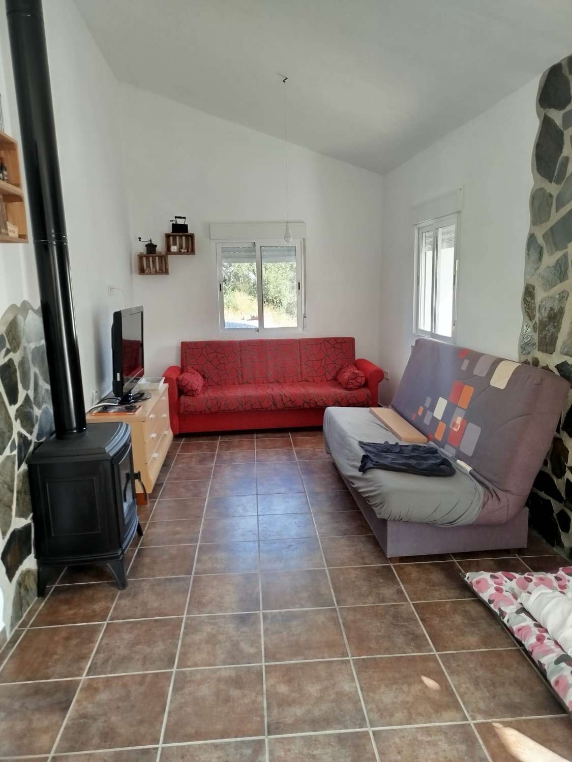parcela con casa en velez malaga