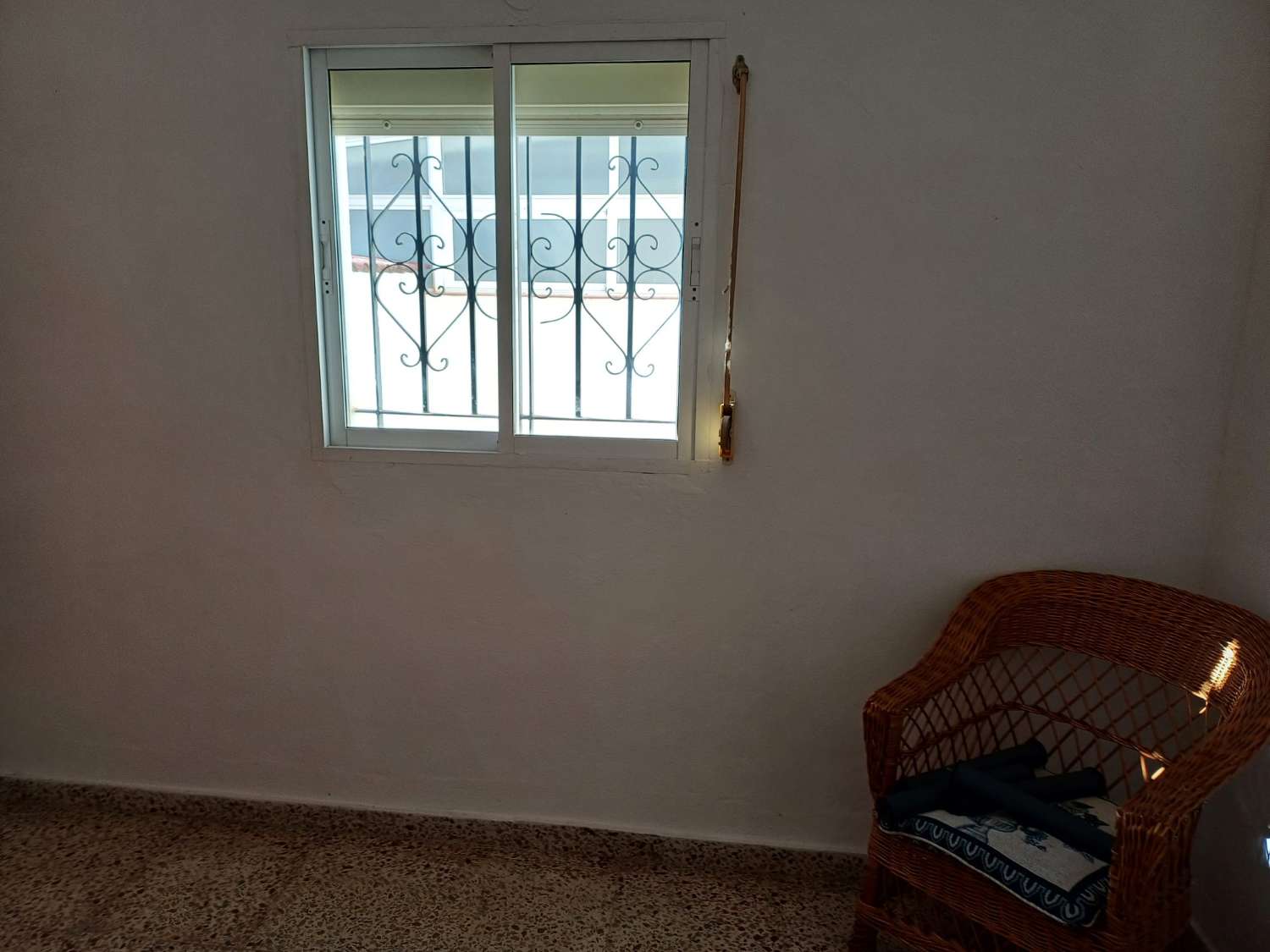 Etxea salgai in Miraflores de los Ángeles (Málaga)