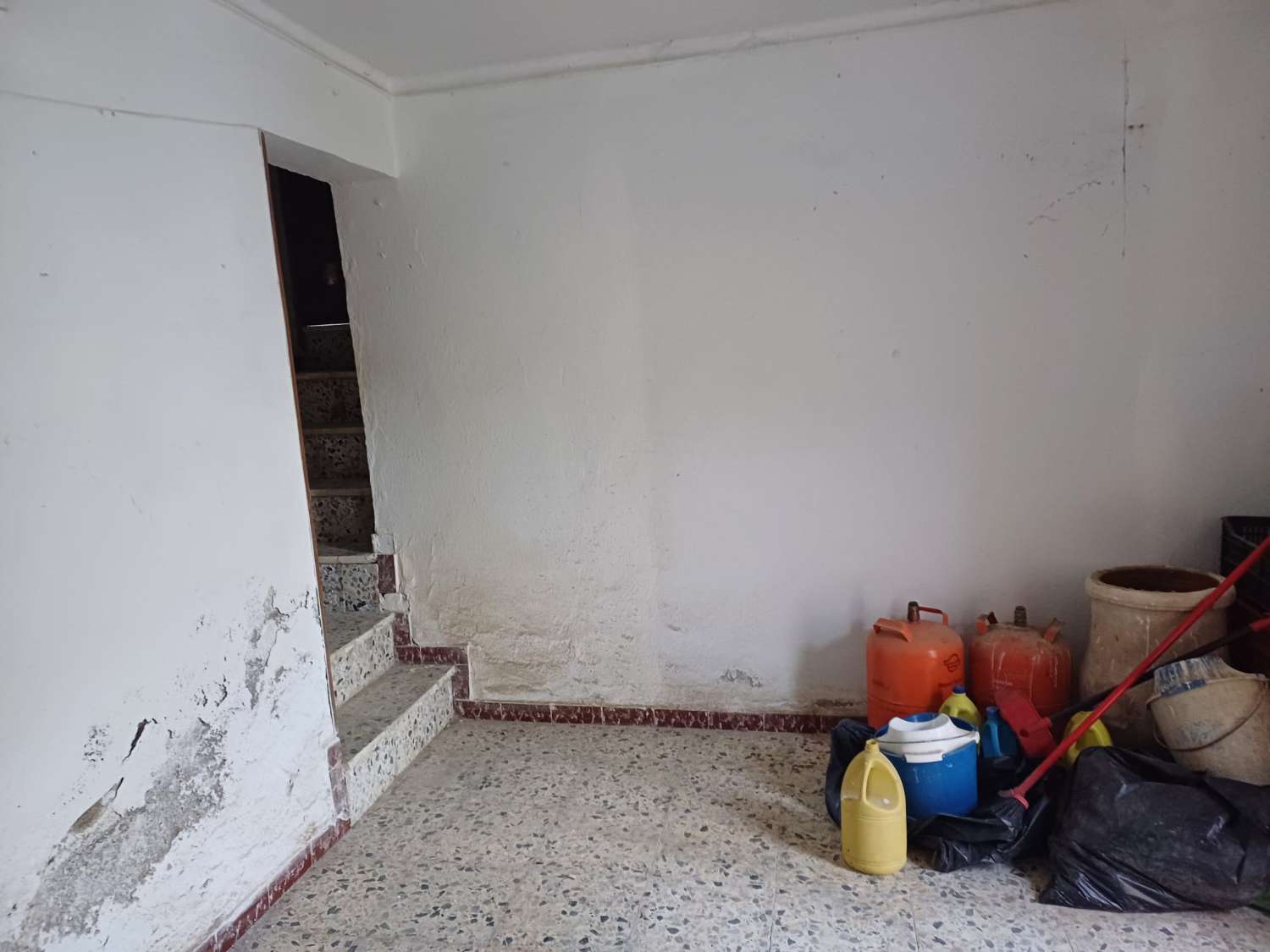 Te renoveren huis in Almachar