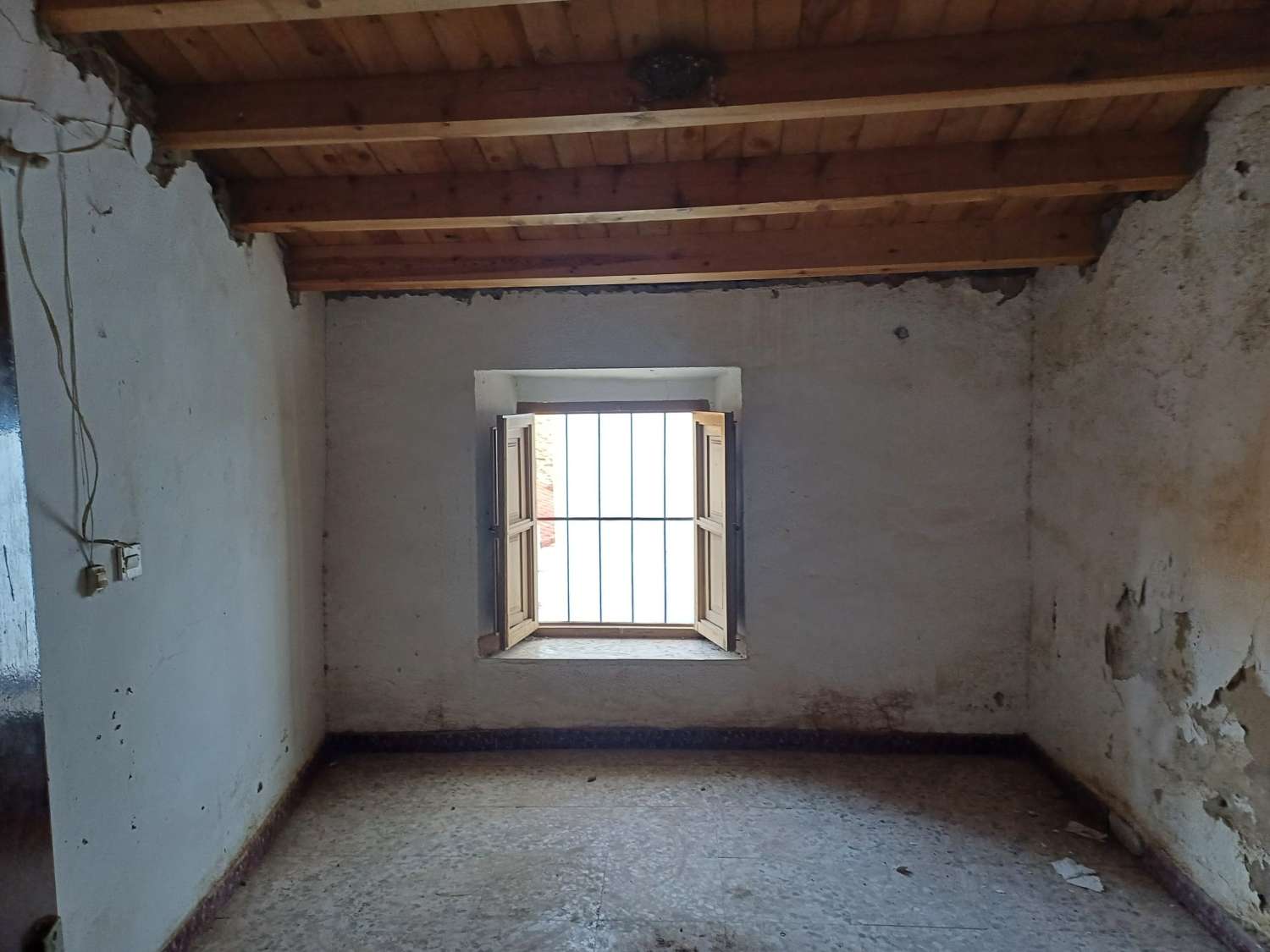 Te renoveren huis in Almachar