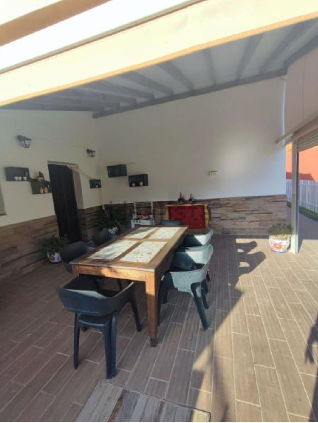 Ферма манго и авокадо с домом в Иснате