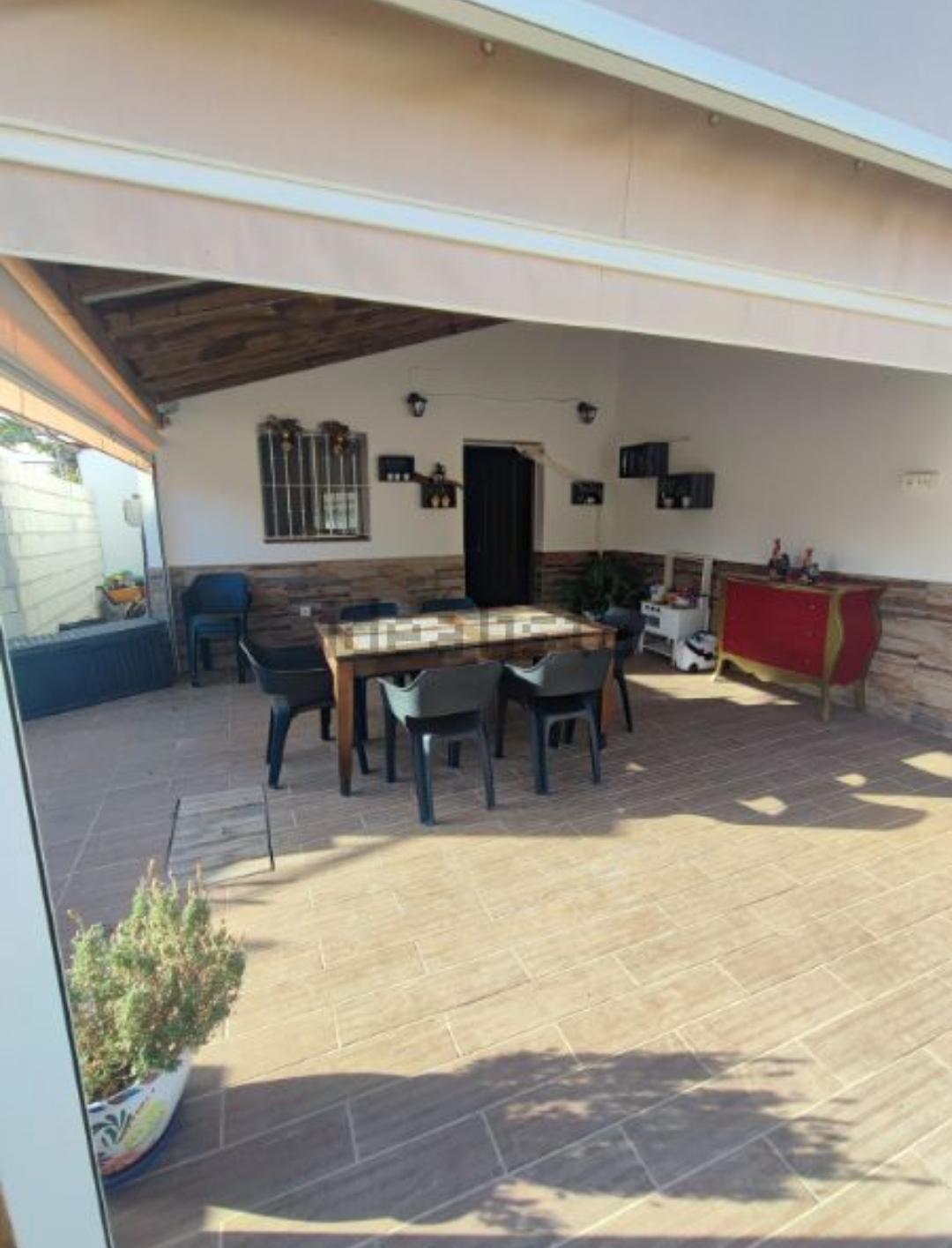 Ферма манго и авокадо с домом в Иснате