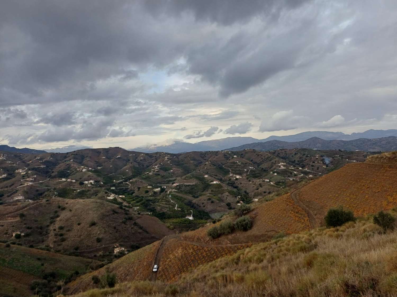 قطعة أرض للبيع في Almáchar