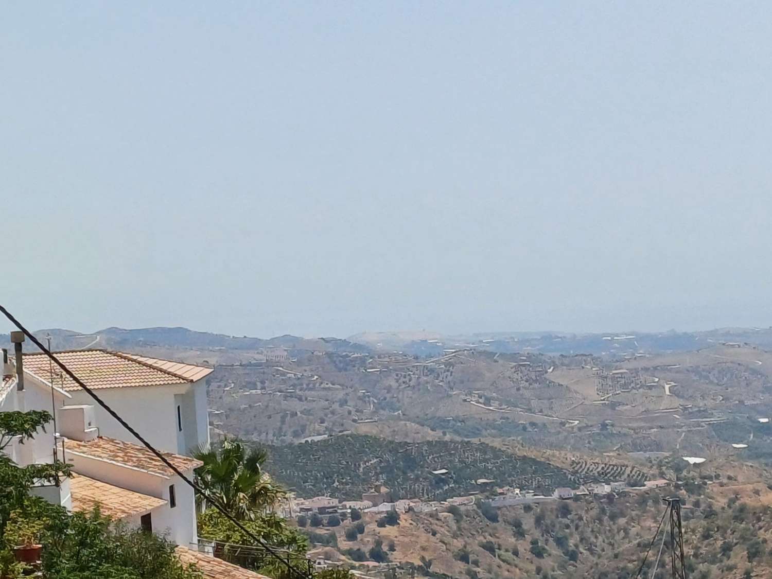 Solar en vallejos(macharaviaya) con vistas al mar