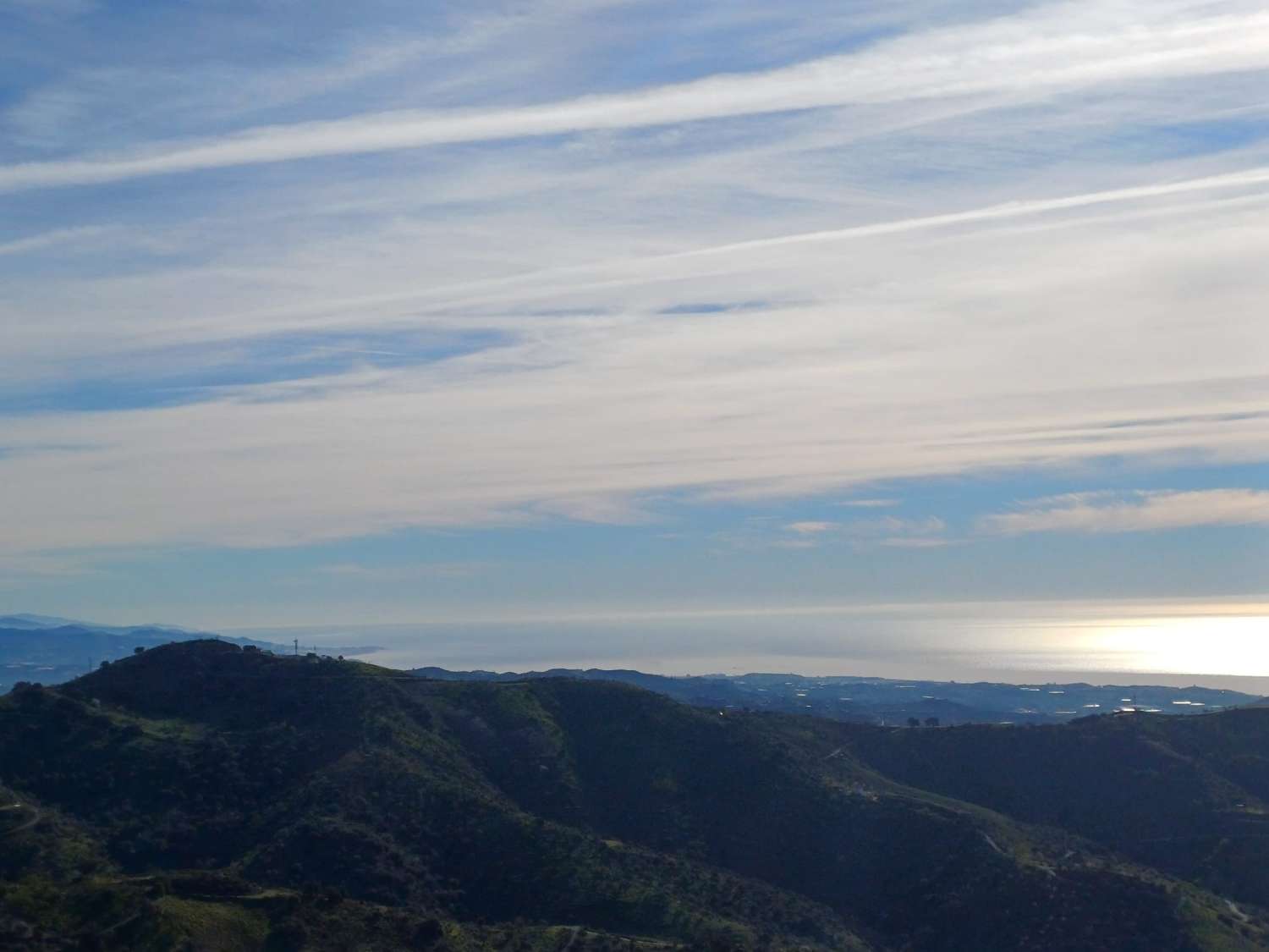 Parcela con casa  prefabricada en moclinejo