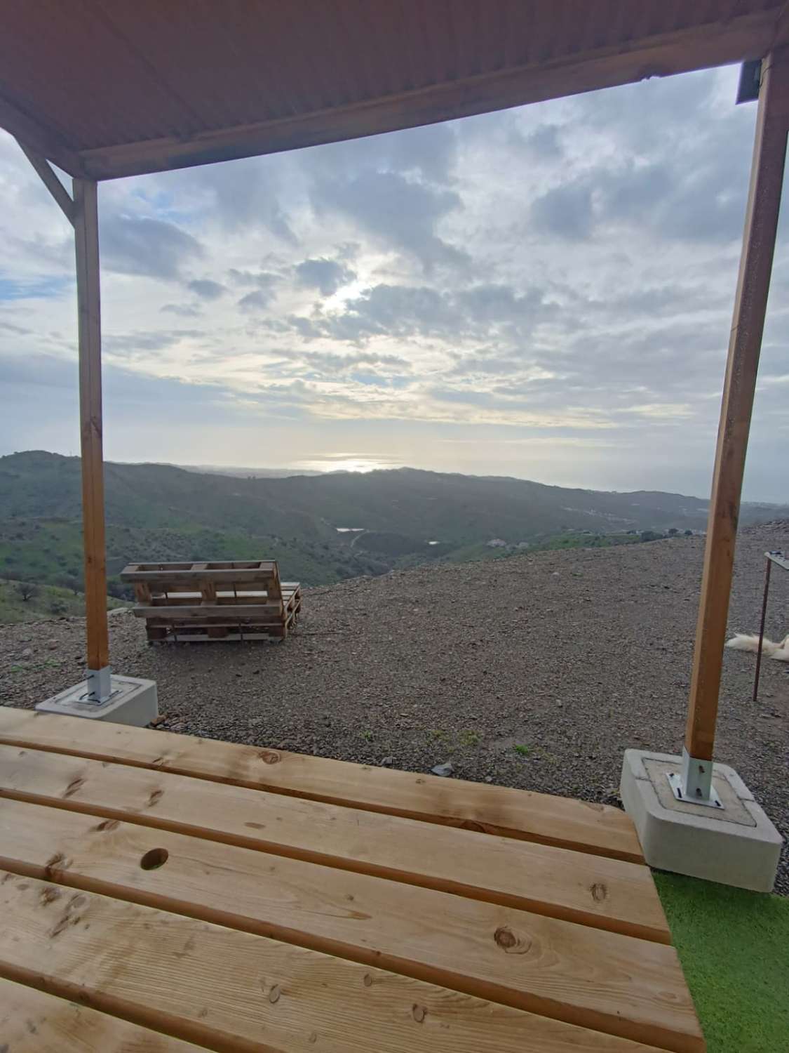 Parcela con casa  prefabricada en moclinejo