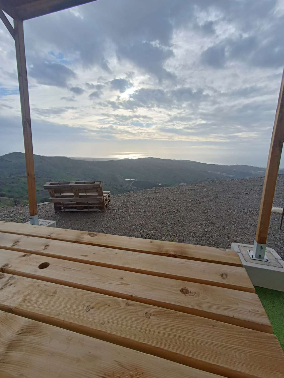 Parcela con casa  prefabricada en moclinejo