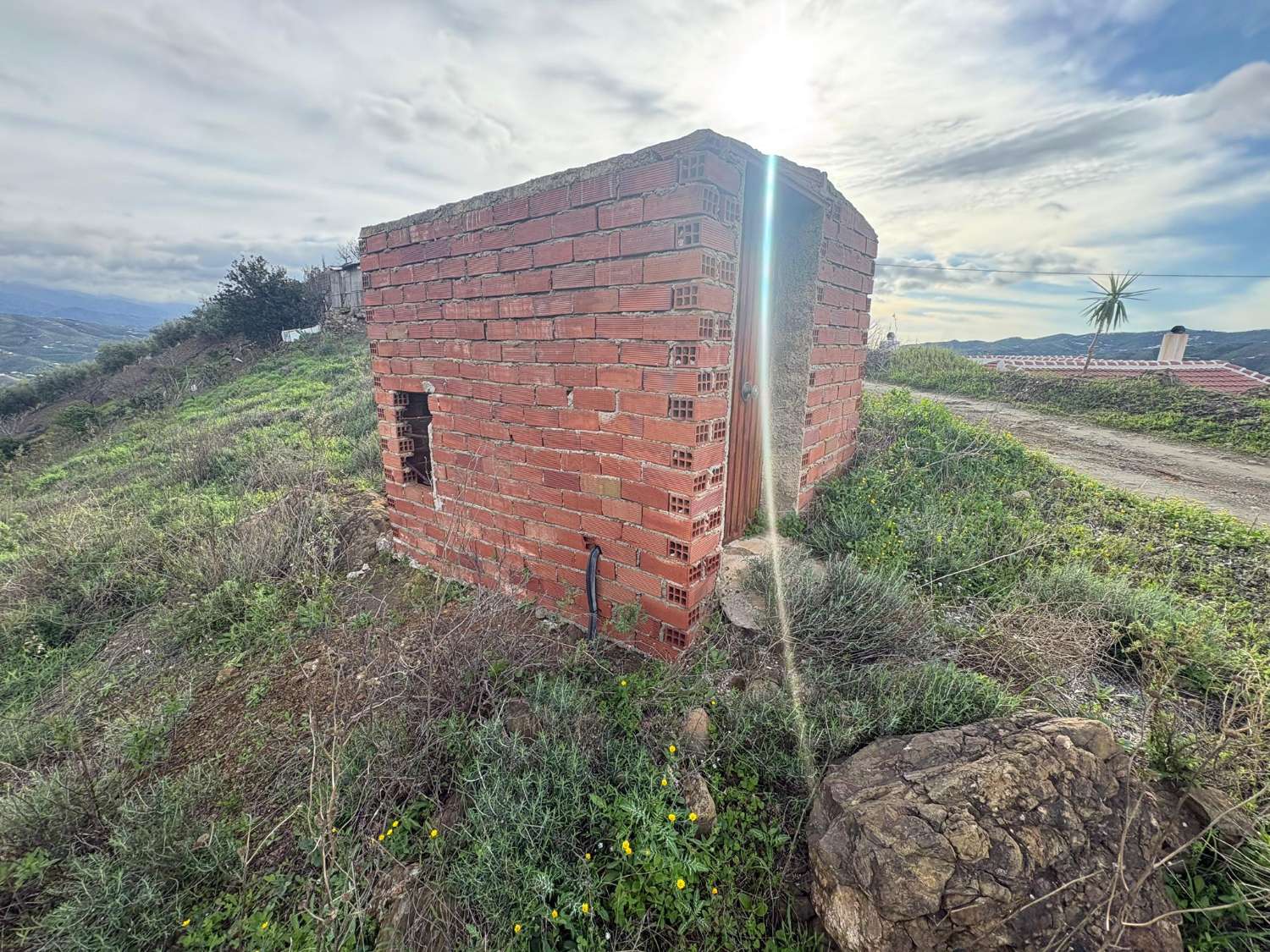 Parcela en almachar con mangosy casa para reformar