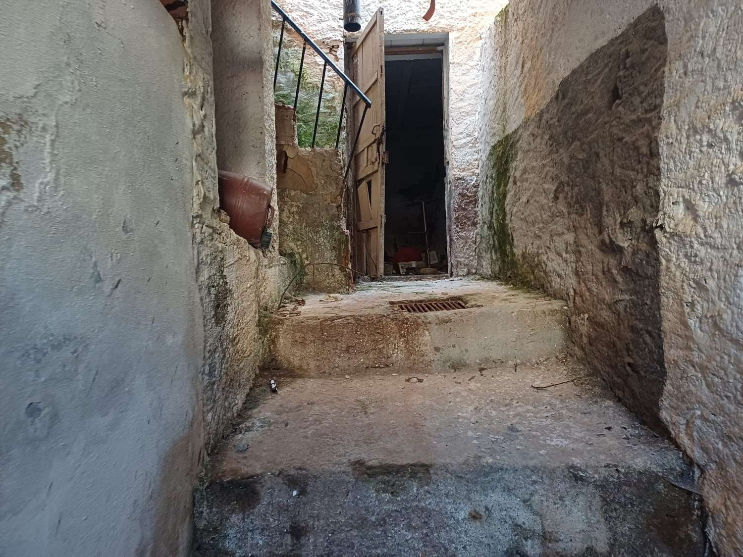 Casa para reformar en almachar