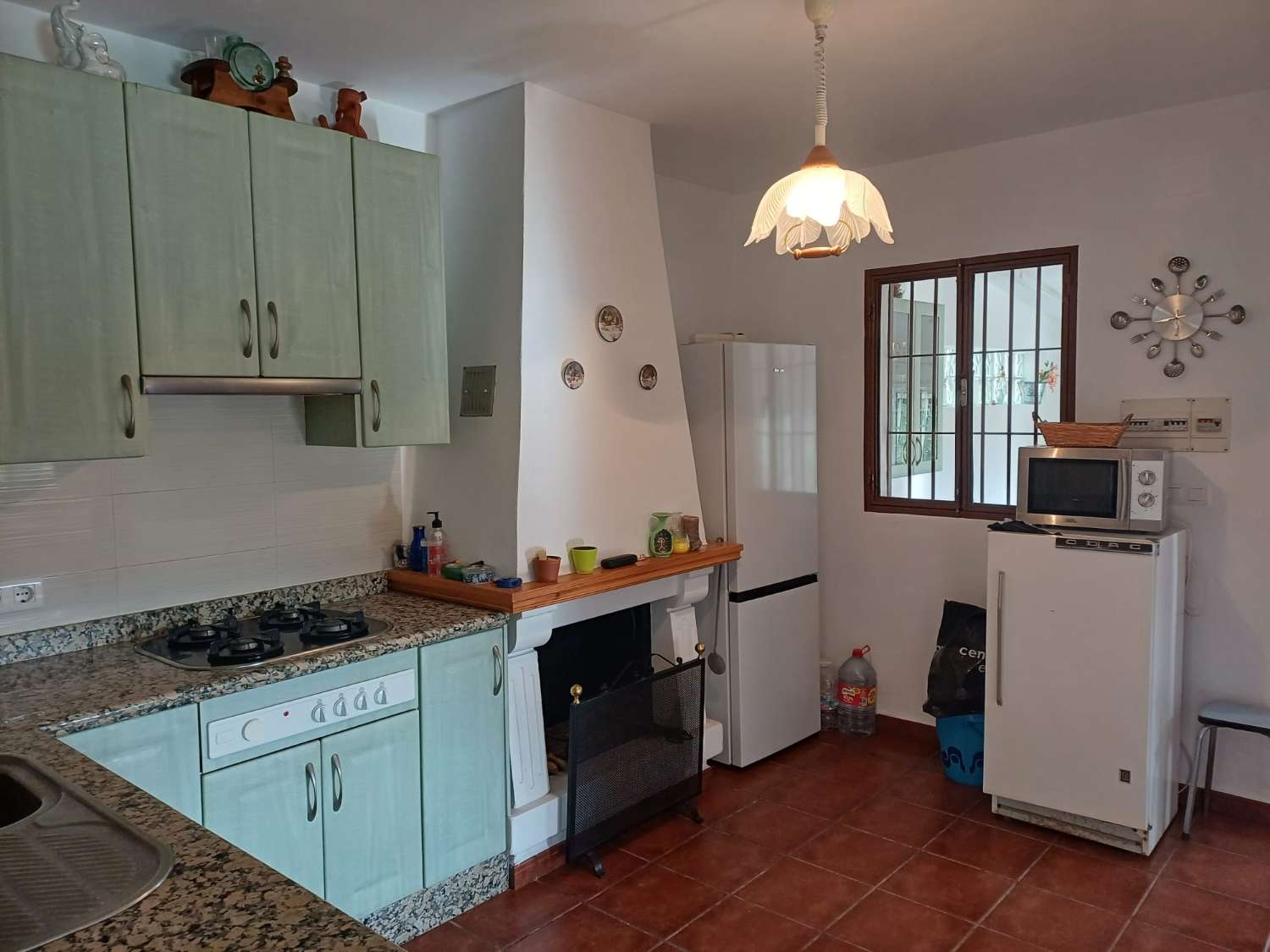 Casa de campo con piscina en Almachar