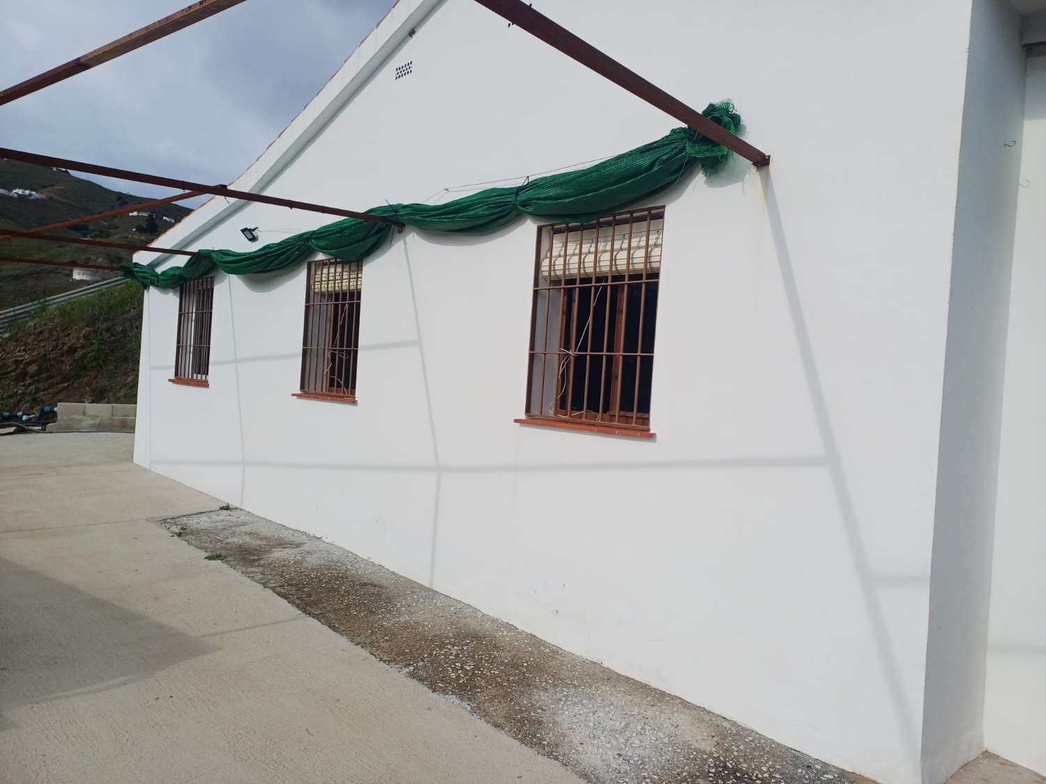 Casa de campo con piscina en Almachar