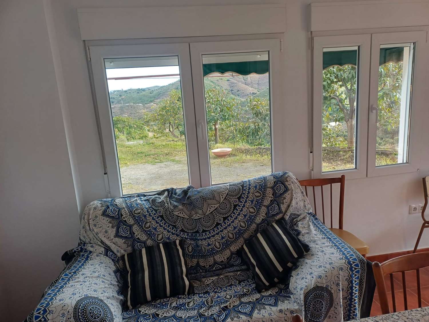 Casa de campo con piscina en Almachar