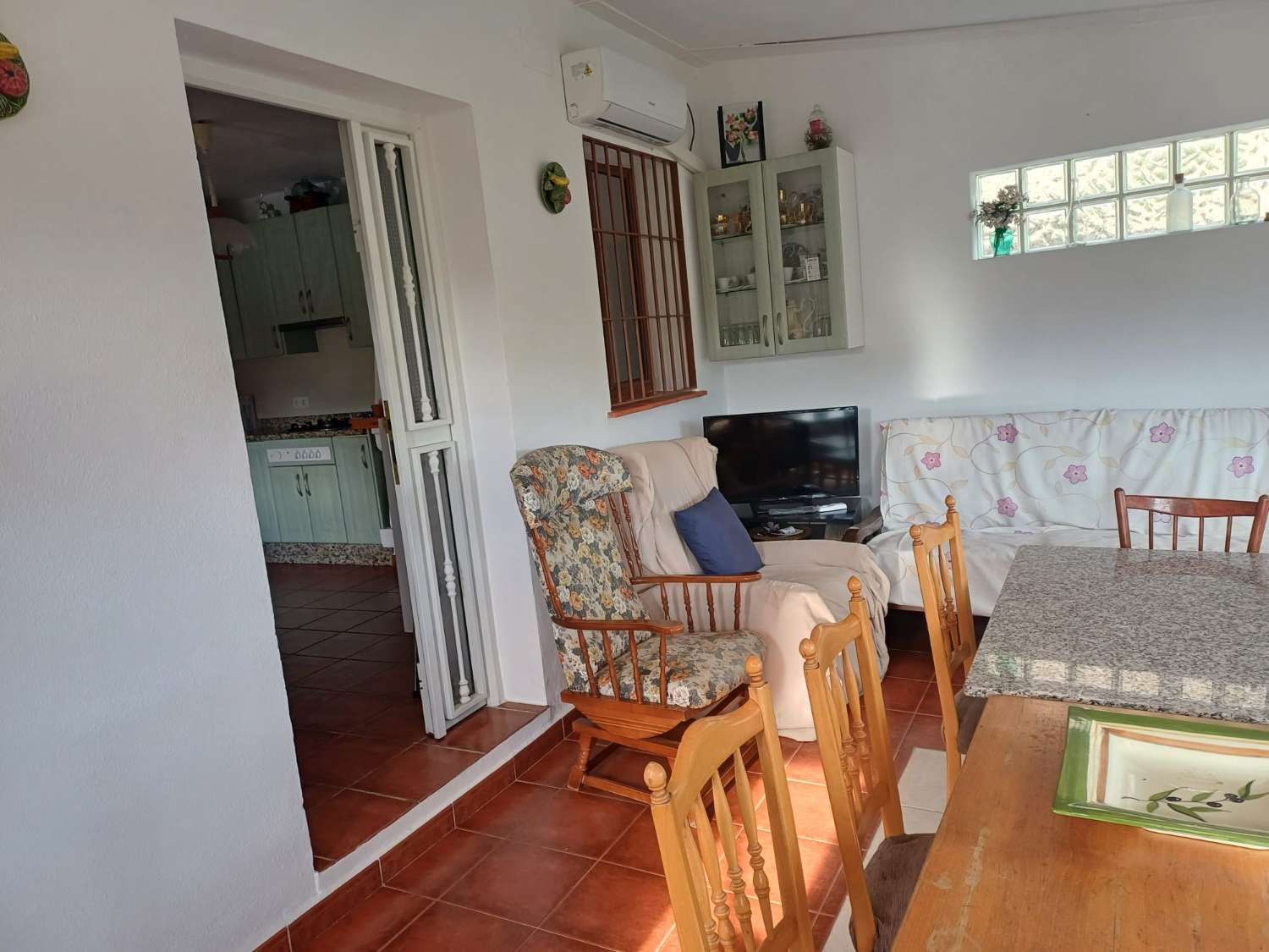 Casa de campo con piscina en Almachar