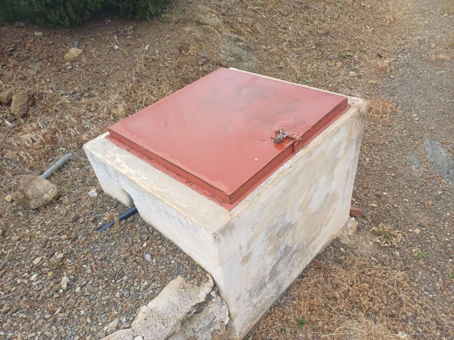 Etxea salgai in Almáchar