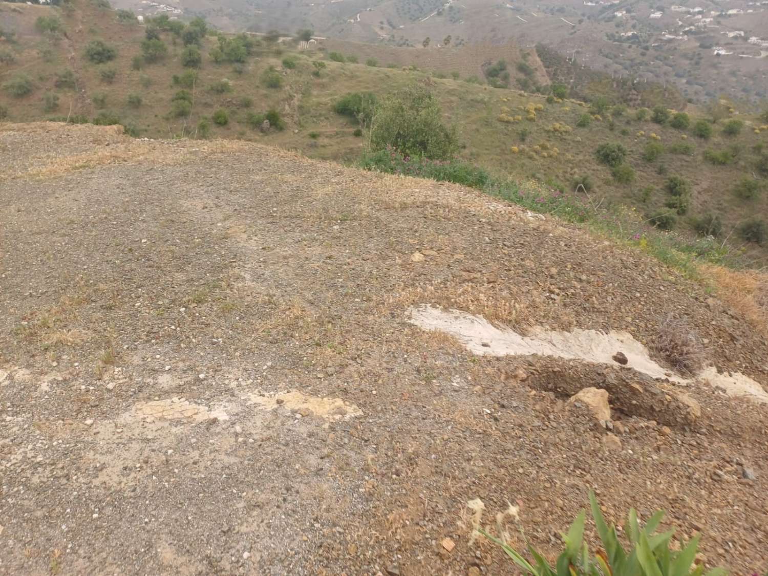 Etxea salgai in Almáchar