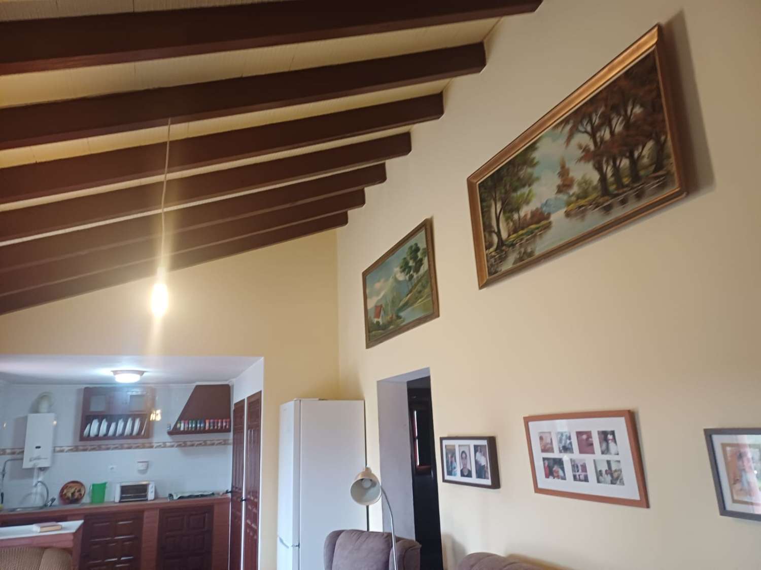 Etxea salgai in Almáchar