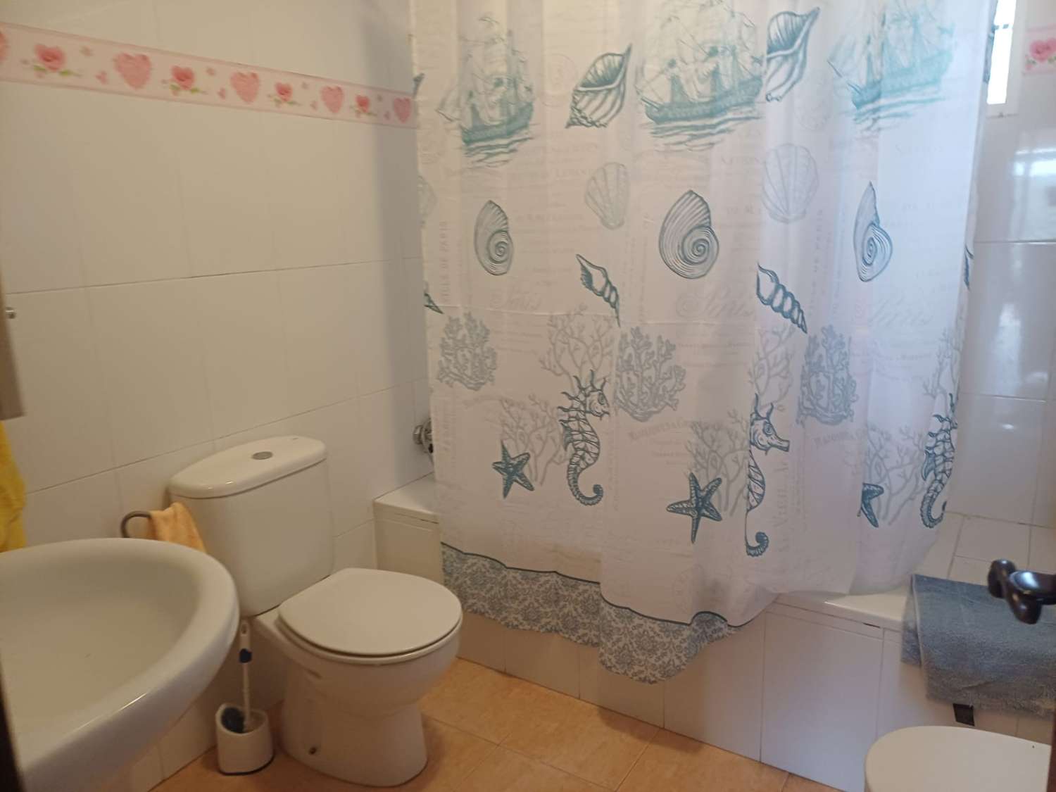 Etxea salgai in Almáchar