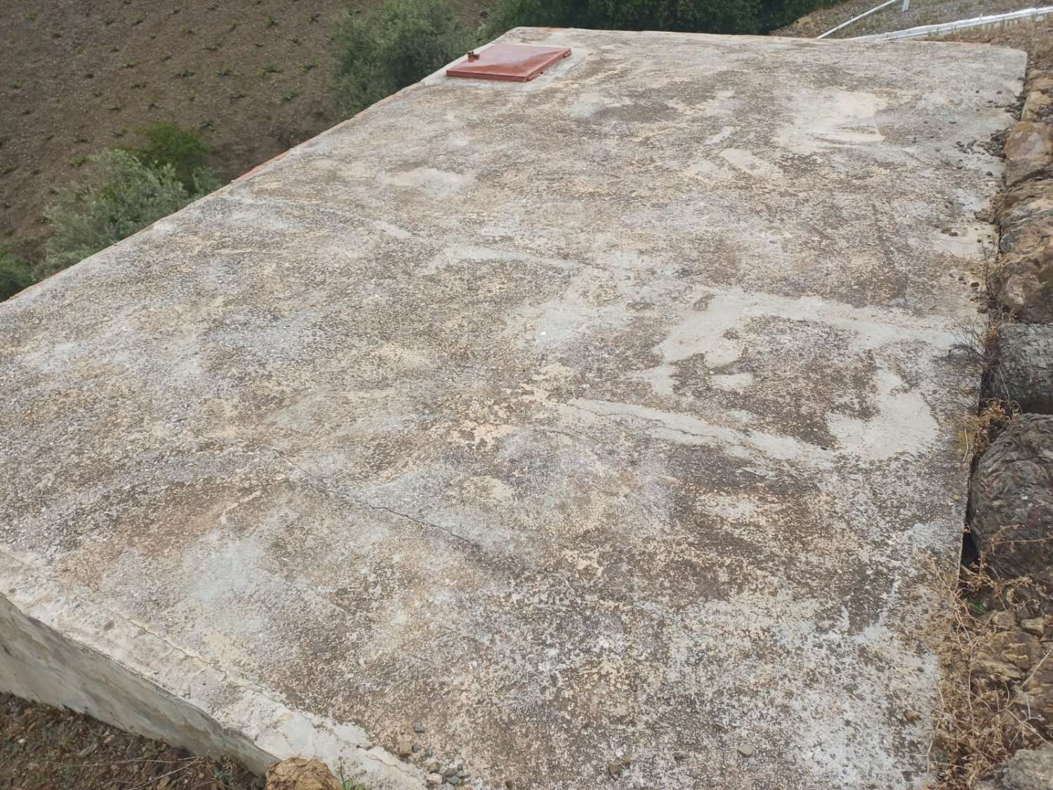 Etxea salgai in Almáchar