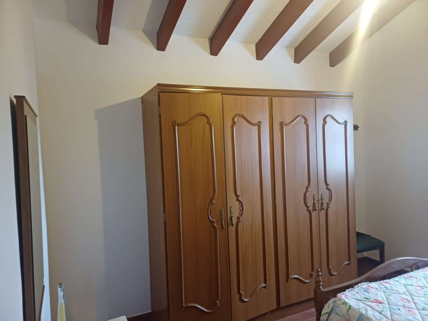 Etxea salgai in Almáchar