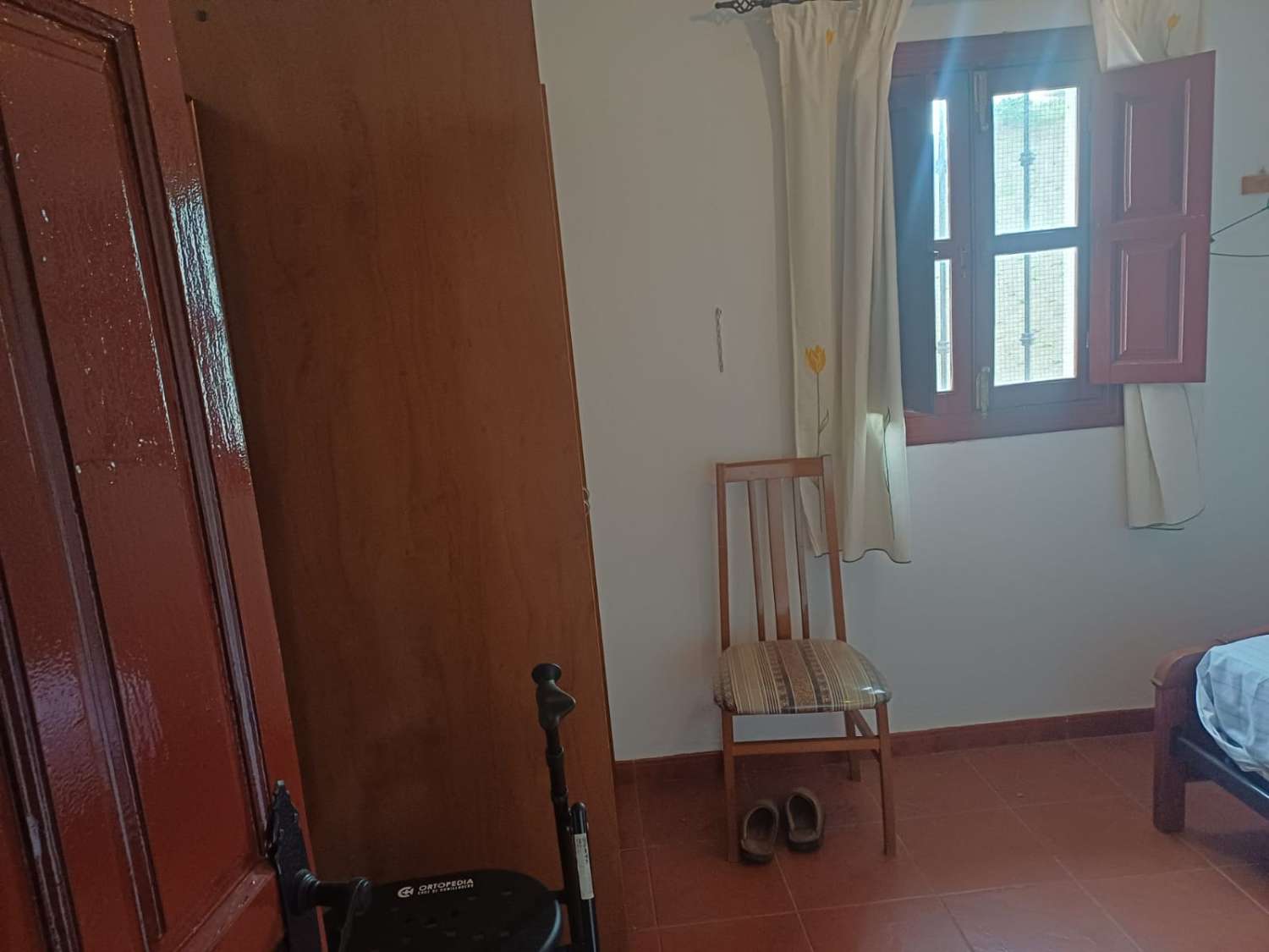 Etxea salgai in Almáchar