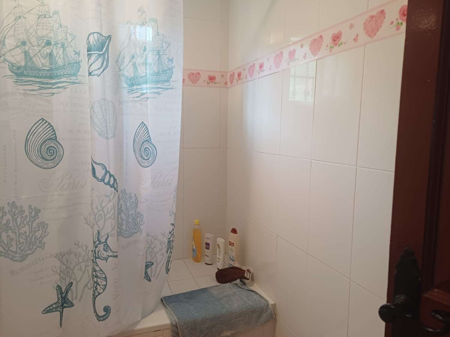 Etxea salgai in Almáchar