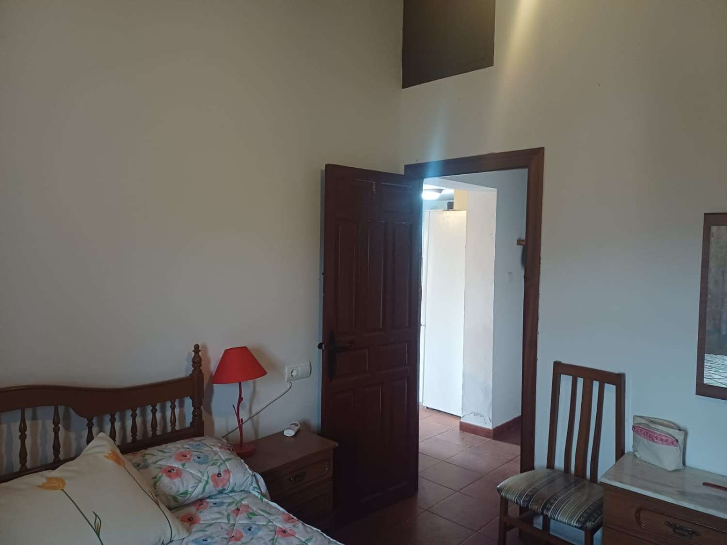 Etxea salgai in Almáchar