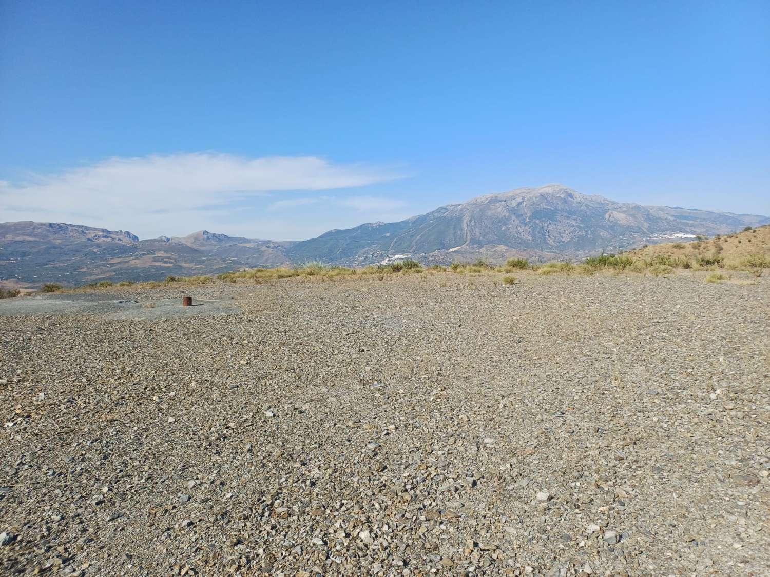 Terrain à La Viñuela avec vue sur le réservoir