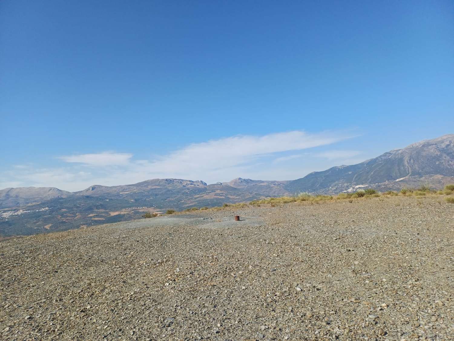 Terrain à La Viñuela avec vue sur le réservoir
