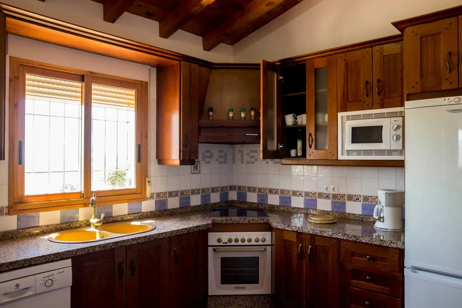 Chalet de campo con piscina en almachar