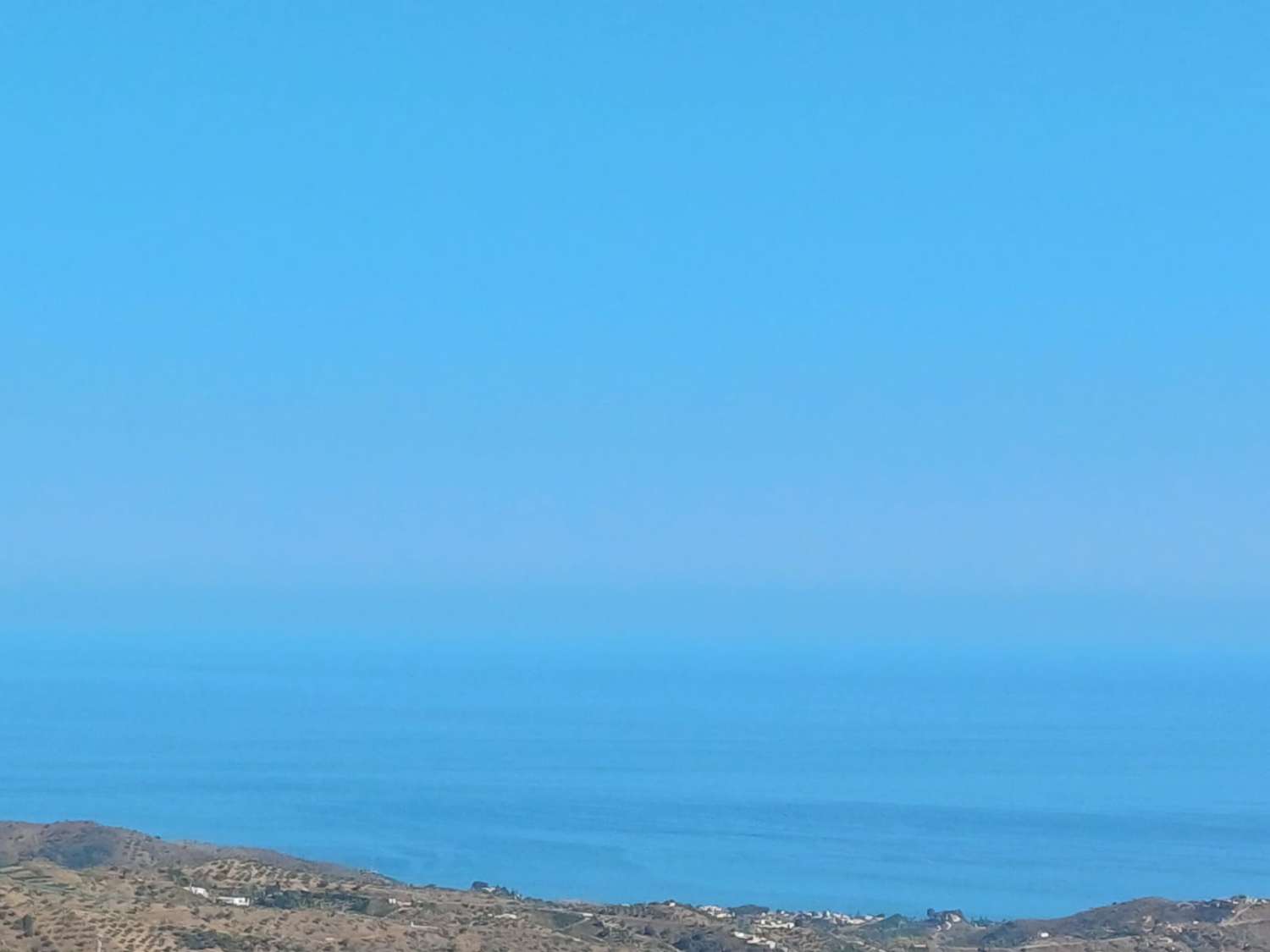 Parcela en moclinejo para hacerse un chalet + piscina o un campig