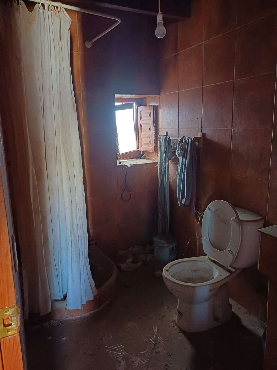 Lantgård med mark i Almachar