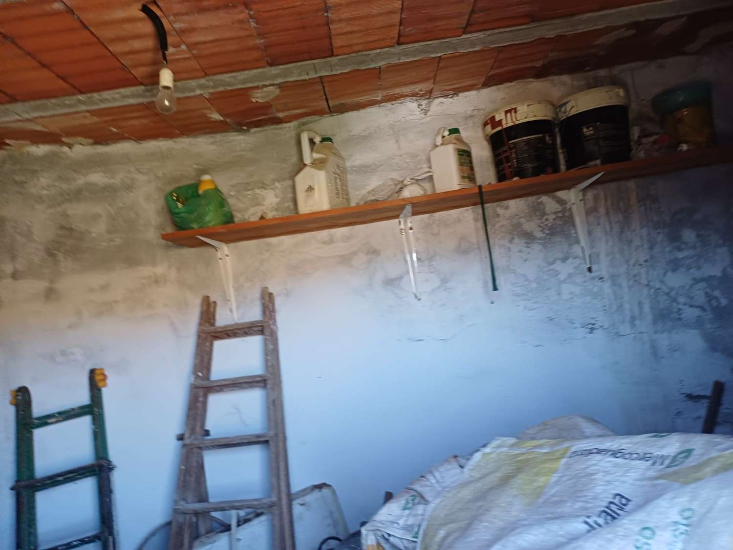 Lantgård med mark i Almachar