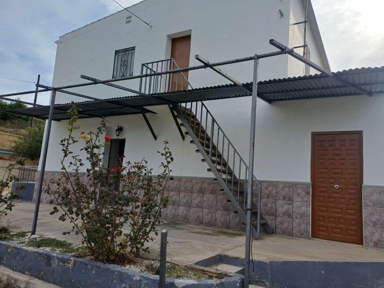 Finca de naranja  con 2 casas en pizarra