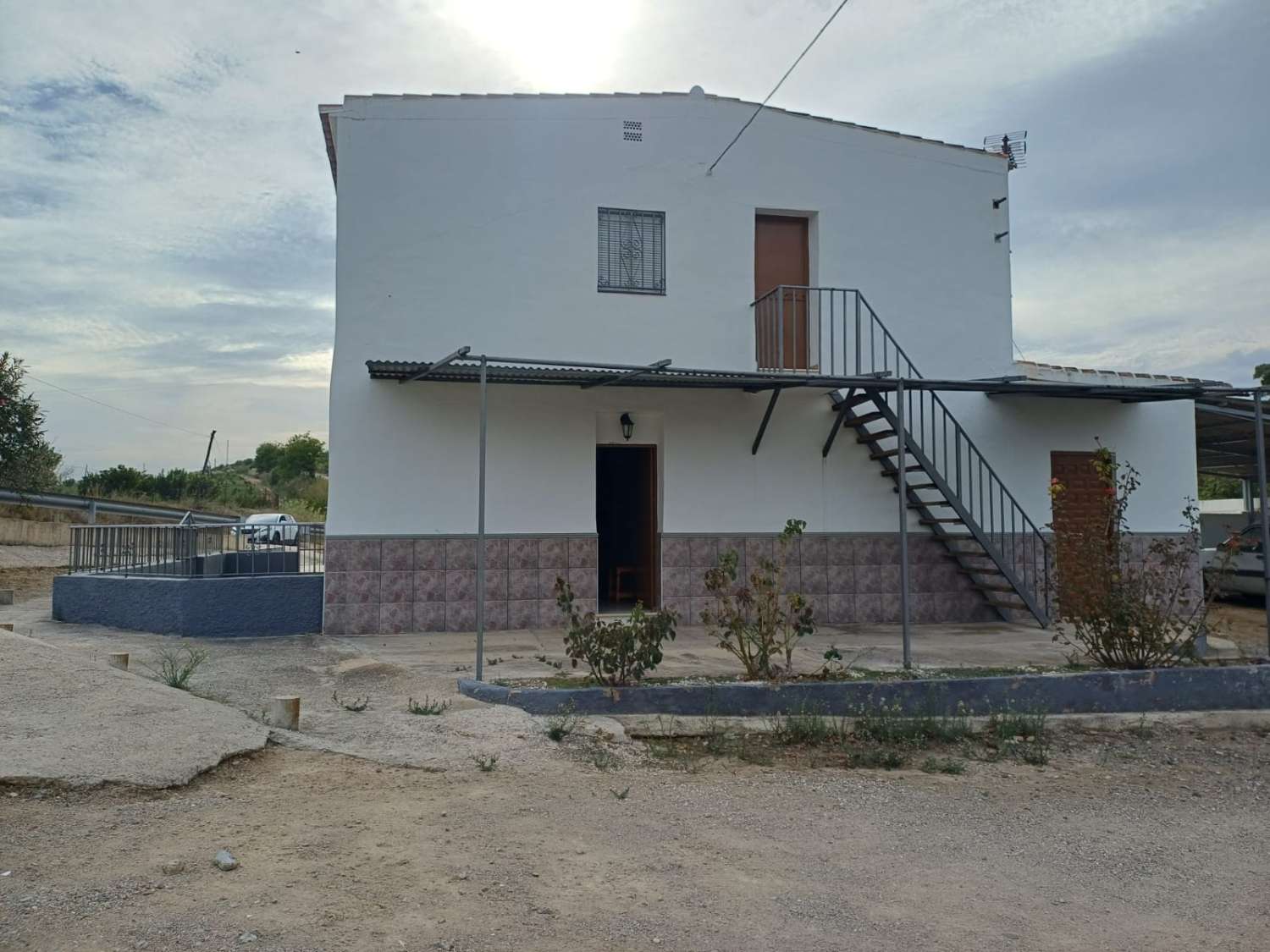 Finca de naranja  con 2 casas en pizarra