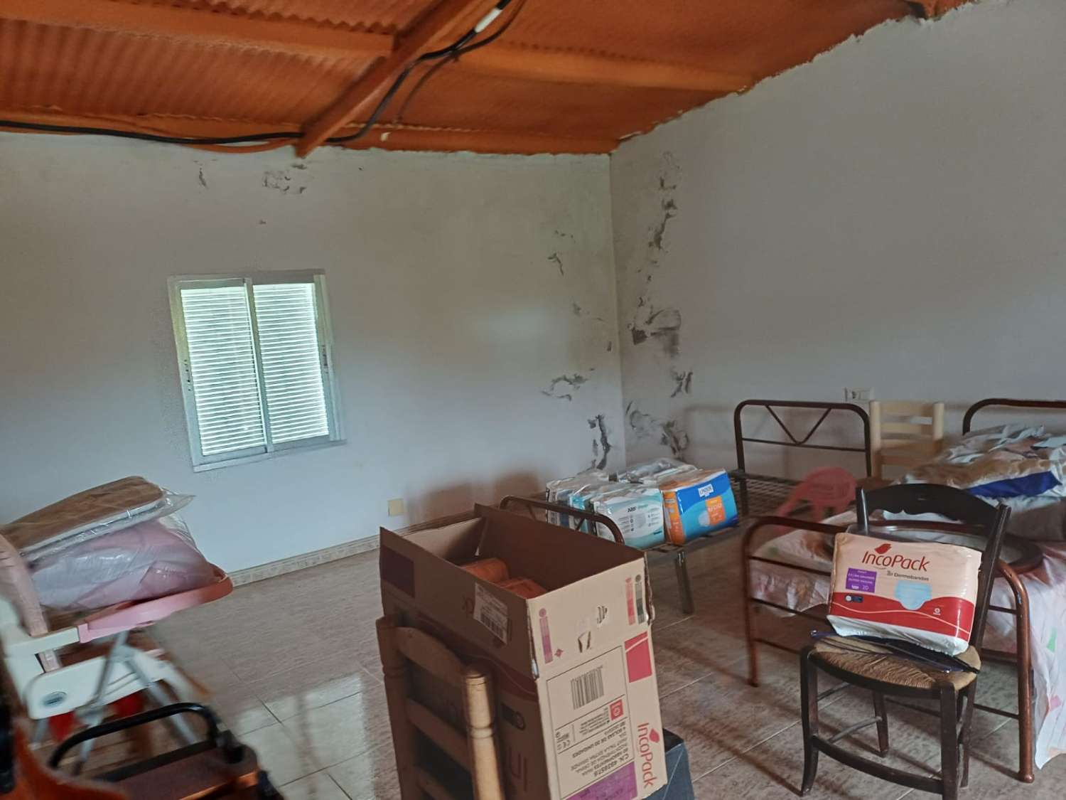 Finca de naranja  con 2 casas en pizarra
