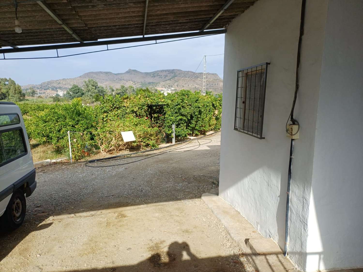 Finca de naranja  con 2 casas en pizarra