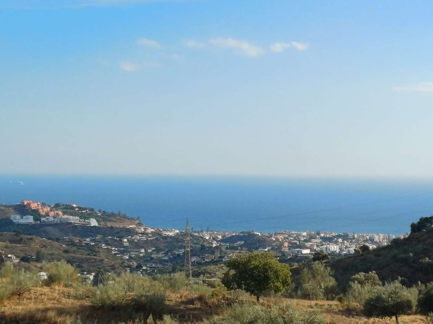 Perceel aan de rivier de Granadilla met uitzicht op zee