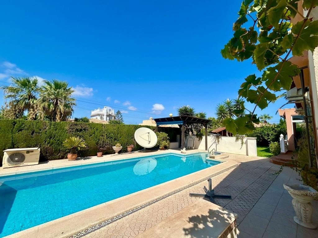 Villa en vente à Orihuela