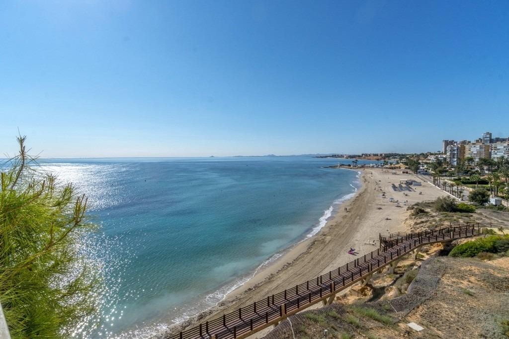 Villa en venta en Orihuela