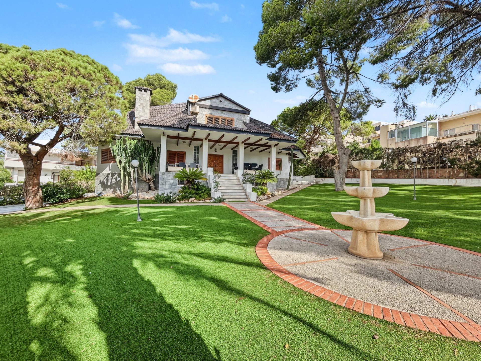 Villa en venta en Orihuela